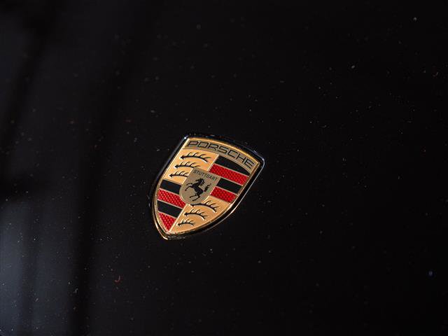 Certified 2025 Porsche Taycan 4S image 13