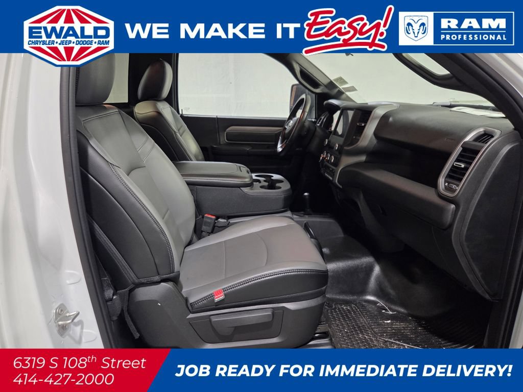 New 2024 RAM 2500 Tradesman w/ Chrome Appearance Group AWD/4WD image 12