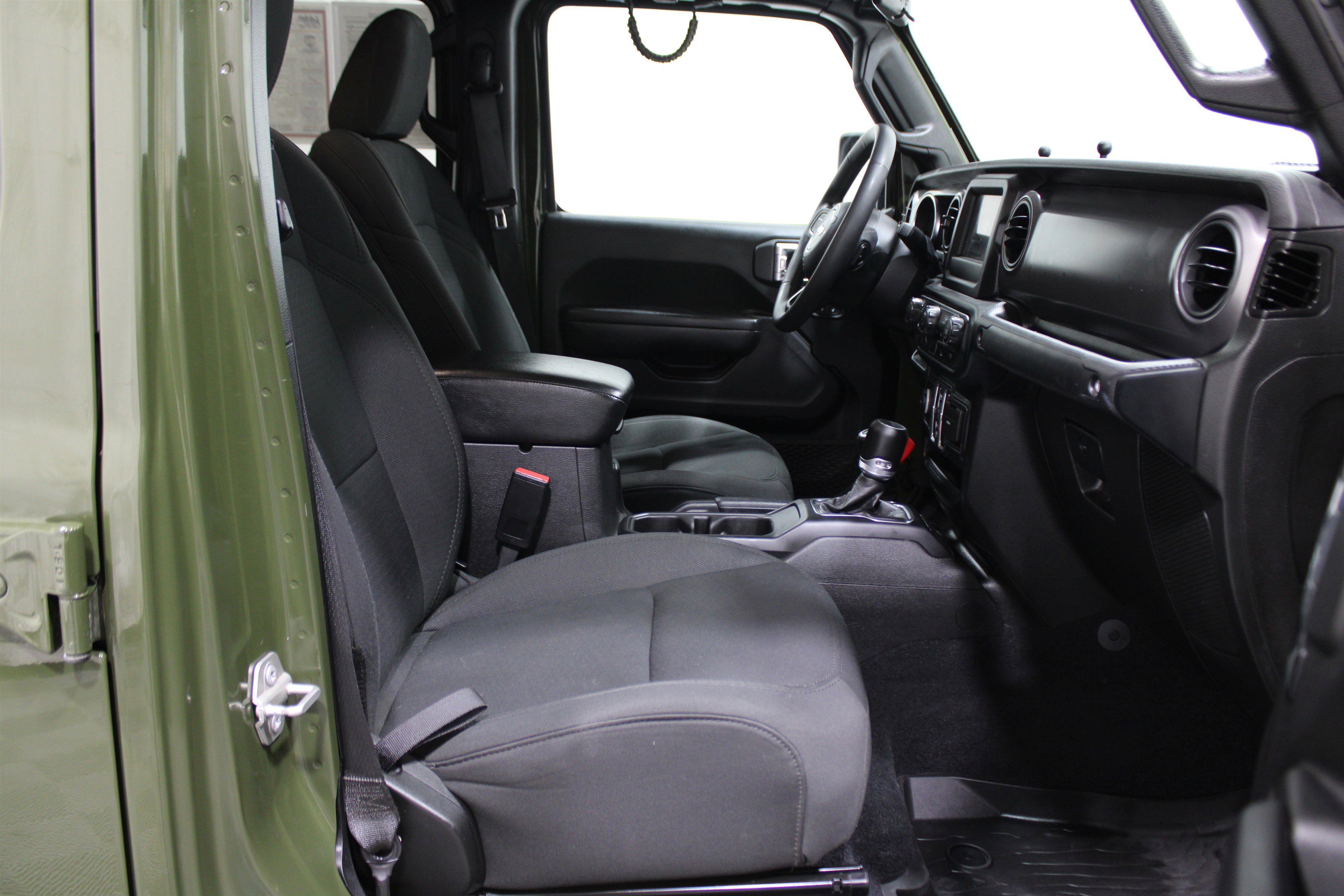 Used 2023 Jeep Gladiator Willys image 28