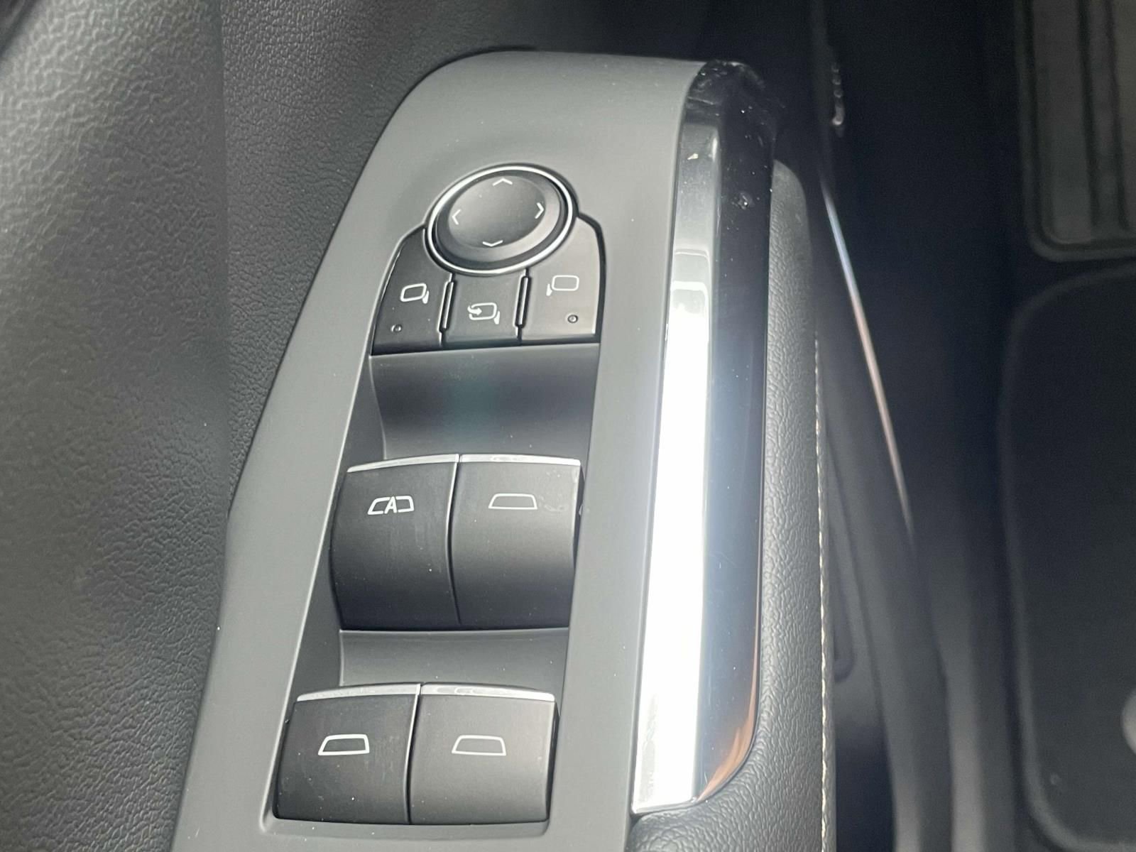 New 2026 Chevrolet Traverse High Country image 18