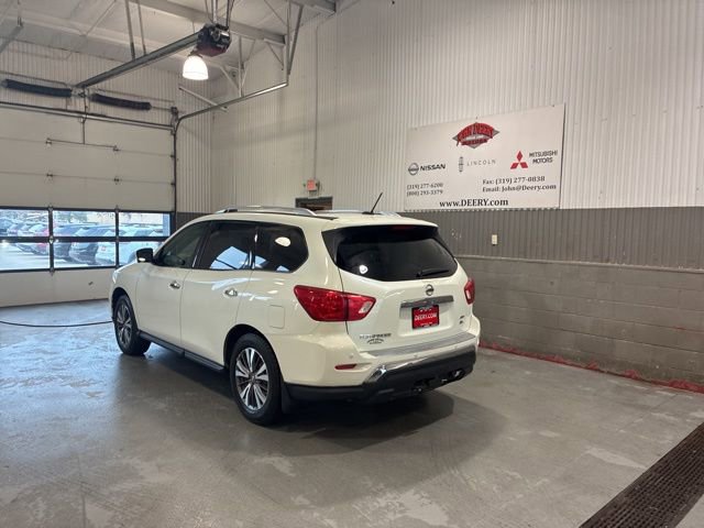 Used 2017 Nissan Pathfinder SL w/ SL Premium Package image 5