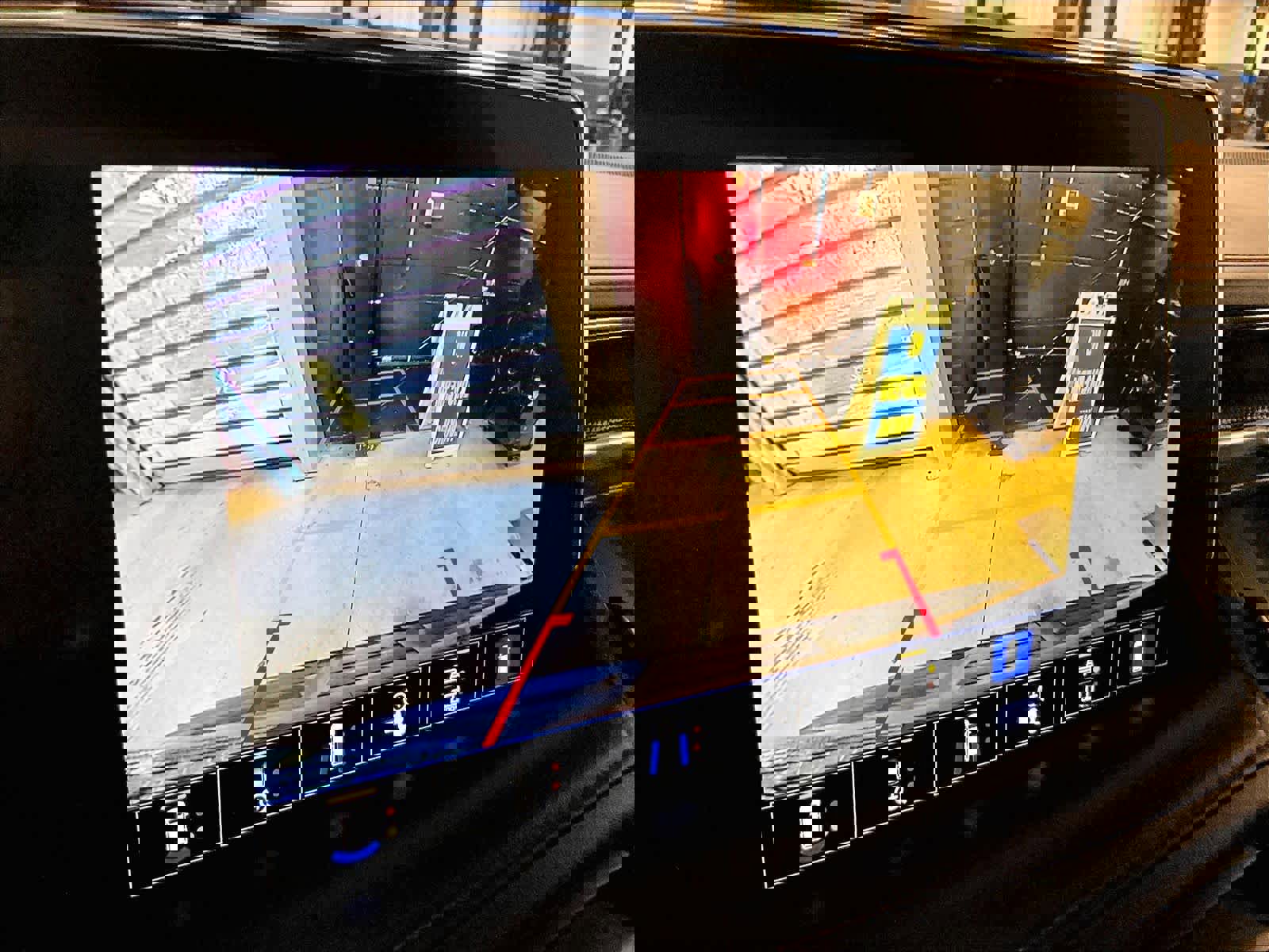 Used 2022 Chevrolet Suburban RST w/ Luxury Package image 20