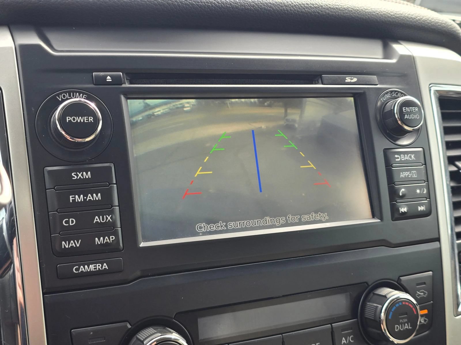 Used 2016 Nissan Titan SL AWD/4WD image 28
