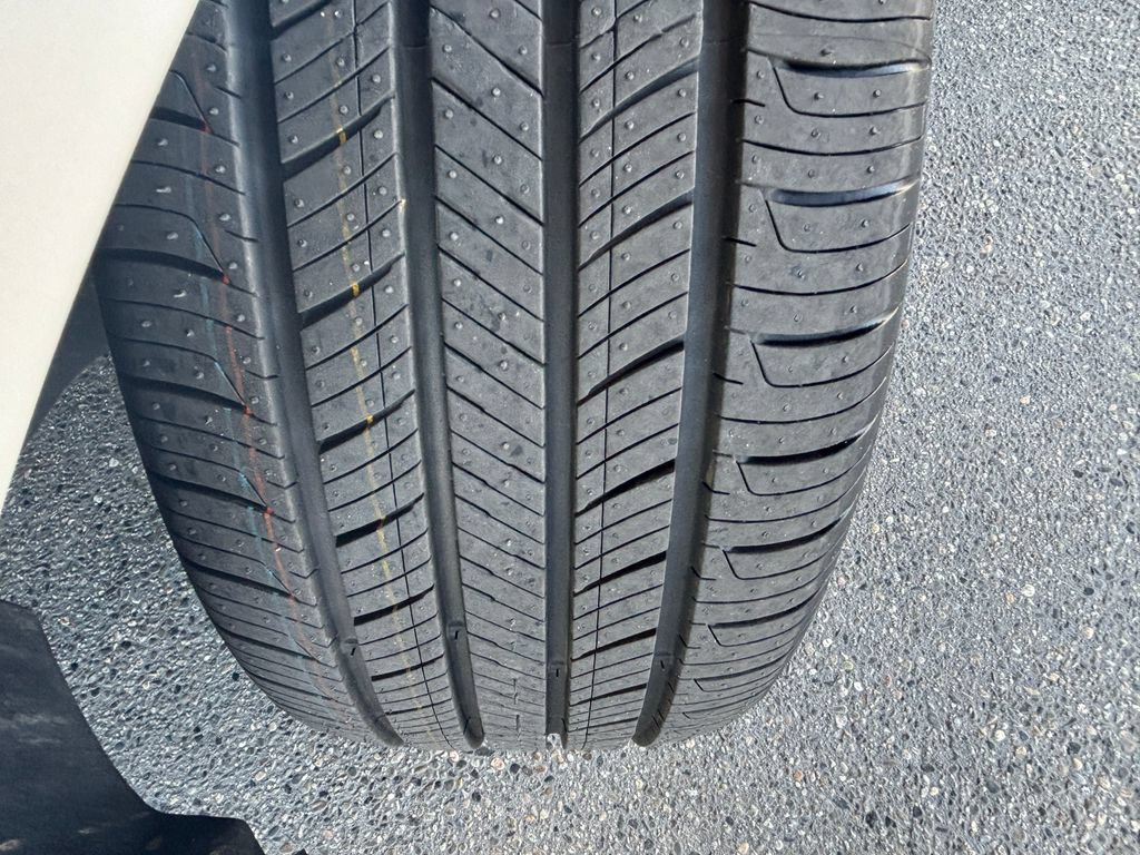 Used 2023 Honda Accord EX image 29
