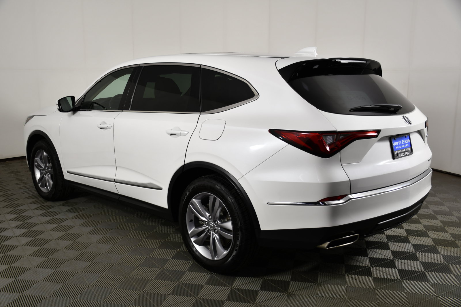 Used 2024 Acura MDX SH-AWD image 8