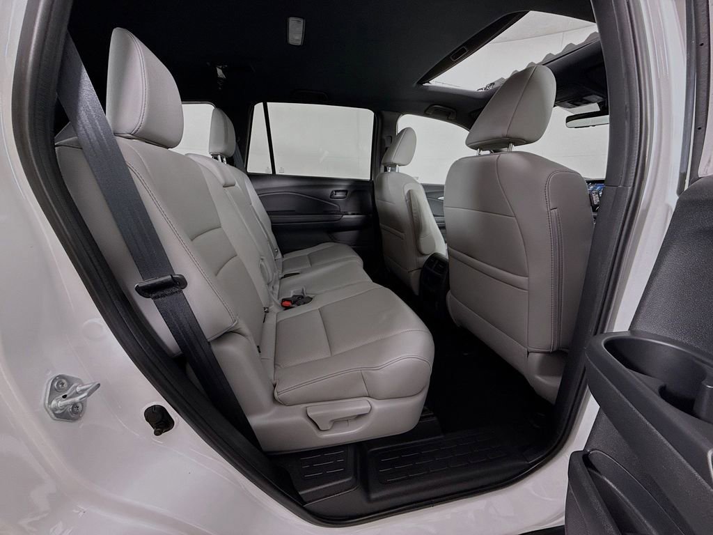 Certified 2023 Honda Passport EX-L image 25
