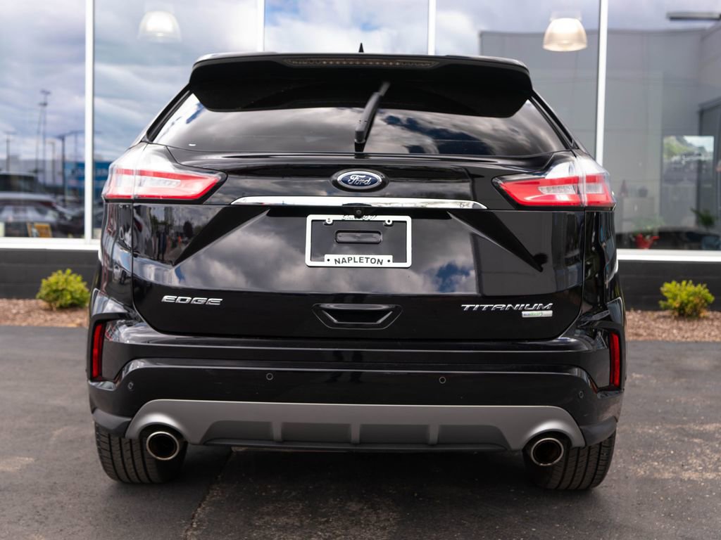 Used 2019 Ford Edge Titanium w/ Equipment Group 301A AWD/4WD image 8