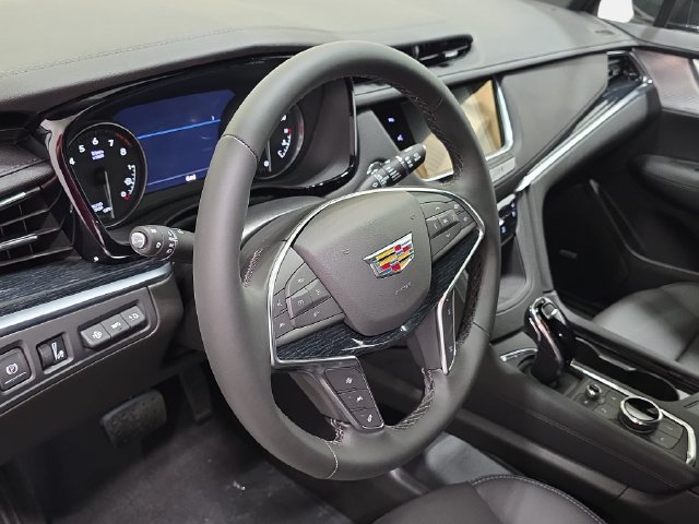 New 2026 Cadillac XT5 Premium Luxury w/ Driver Assist Package AWD/4WD image 12