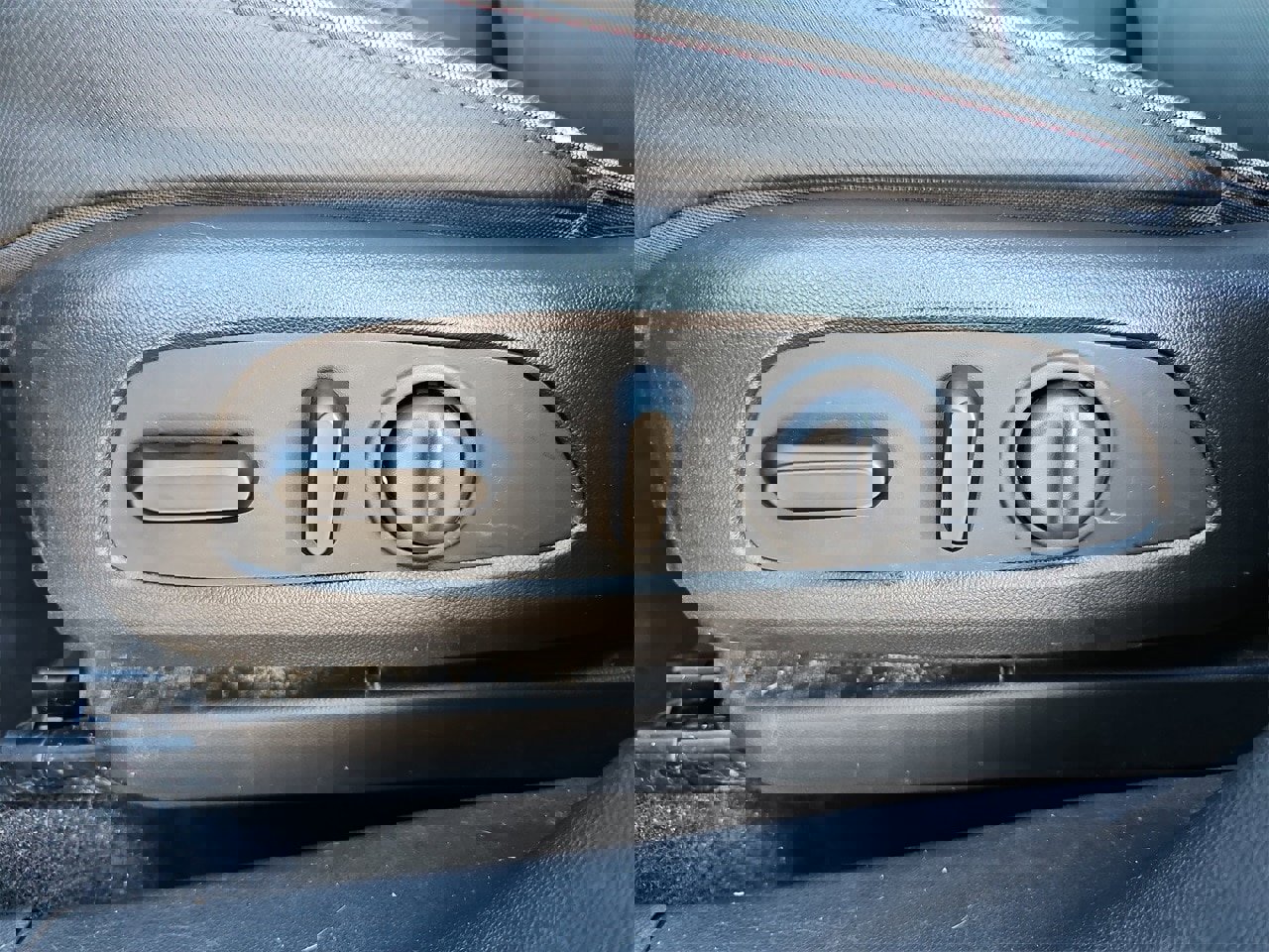 Used 2022 Chevrolet TrailBlazer RS image 28