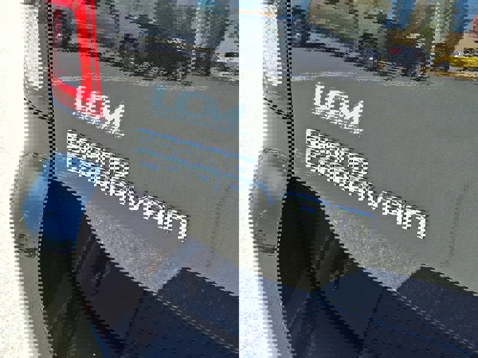 Used 2017 Dodge Grand Caravan SXT w/ Driver Convenience Group image 30