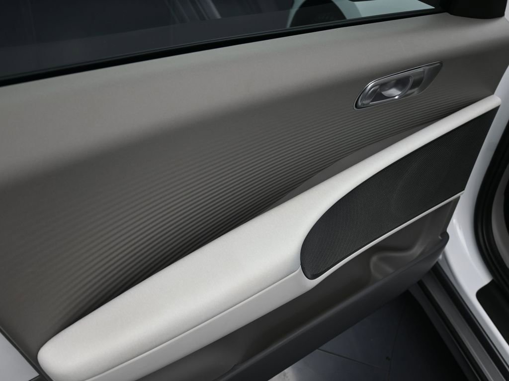 Certified 2024 Hyundai Ioniq 6 SEL image 13