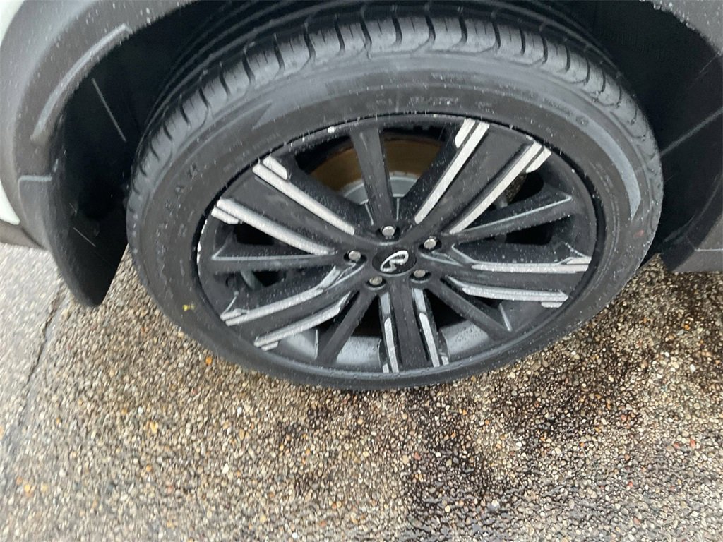 Used 2021 INFINITI QX50 Luxe w/ Appearance Package image 23