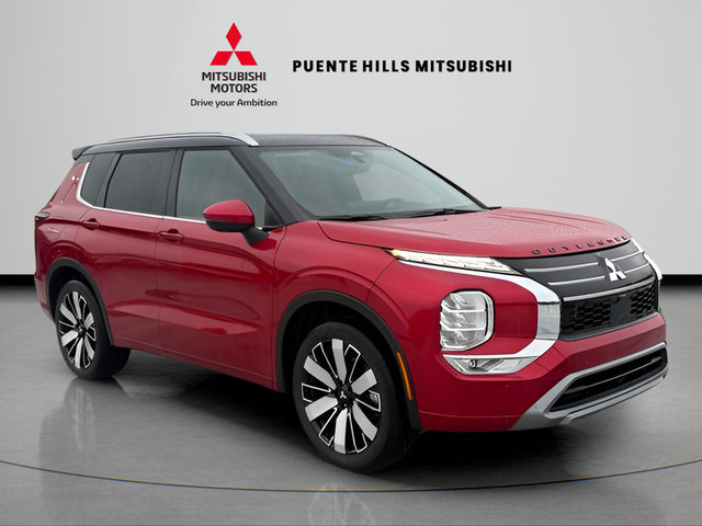 New 2026 Mitsubishi Outlander SEL FWD image 3