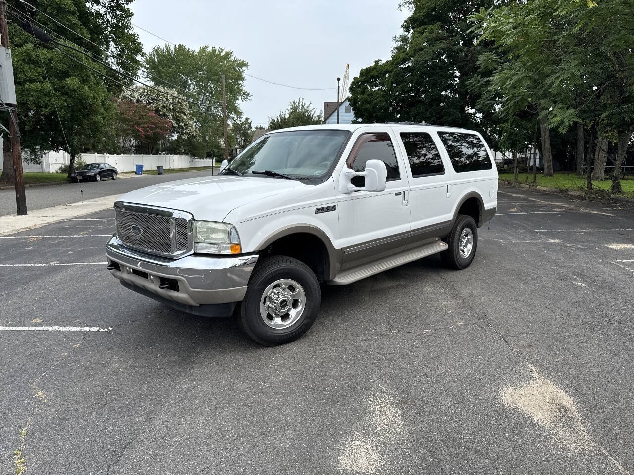 Used 2002 Ford Excursion Limited AWD/4WD image 1