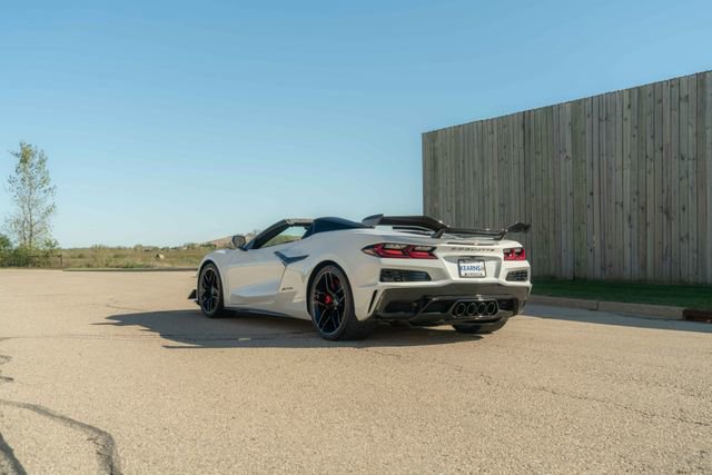 Used 2025 Chevrolet Corvette Z06 w/ Z07 Performance Package RWD image 34