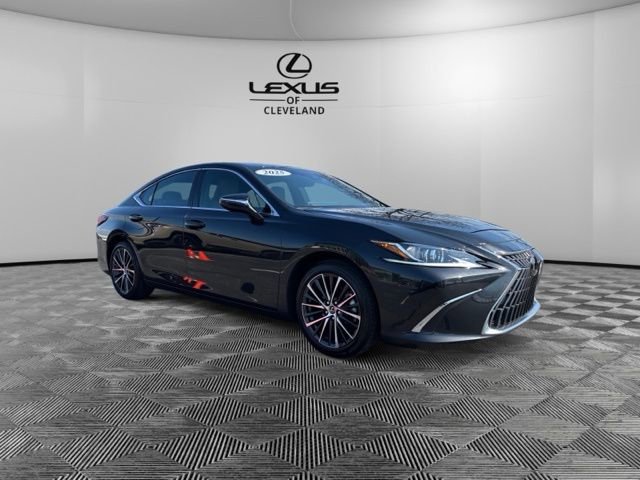 Used 2025 Lexus ES 350 w/ Premium Package image 2