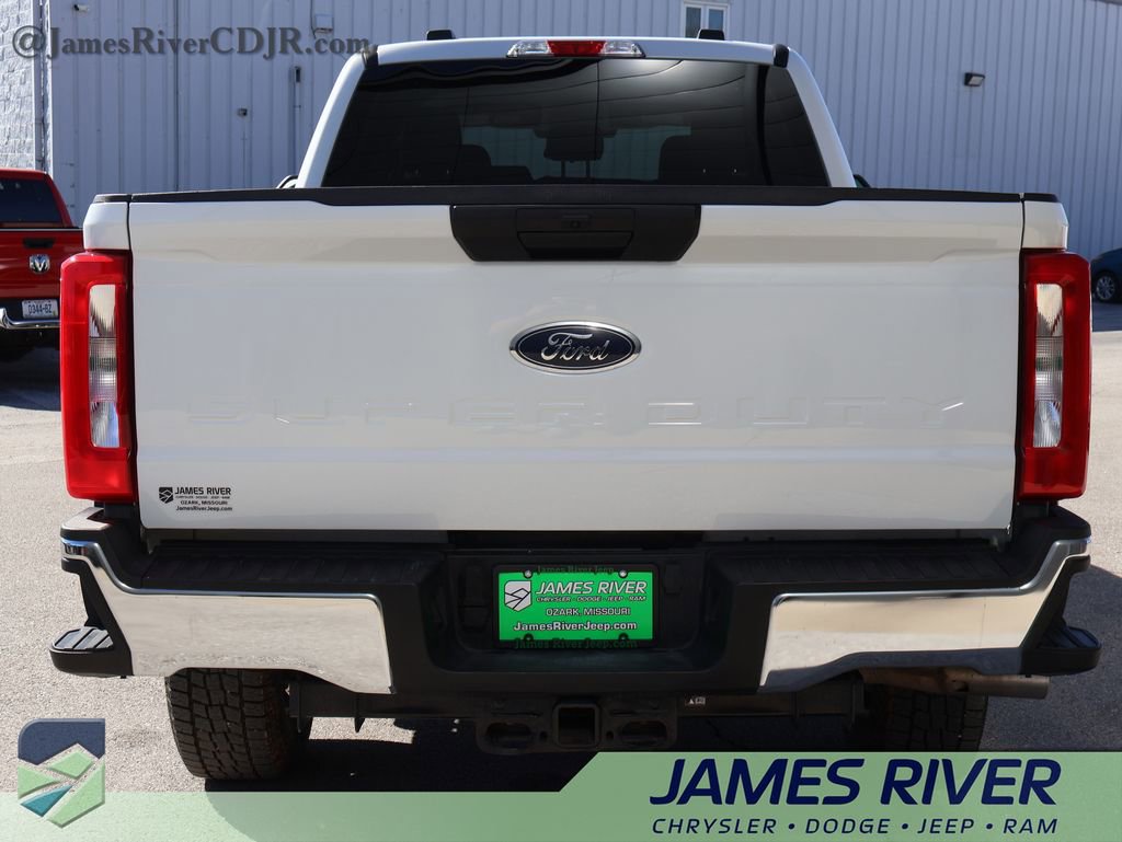 Used 2025 Ford F250 XLT image 4