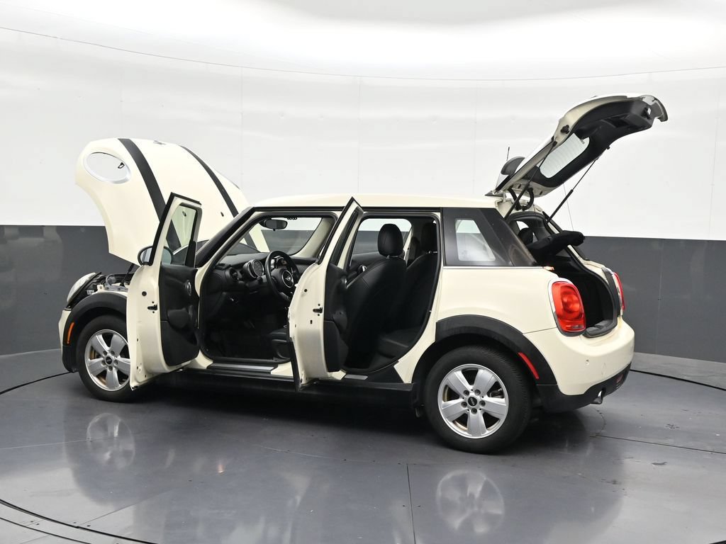 Used 2019 MINI Cooper 4-Door Hardtop w/ Signature Upholstery Package FWD image 35