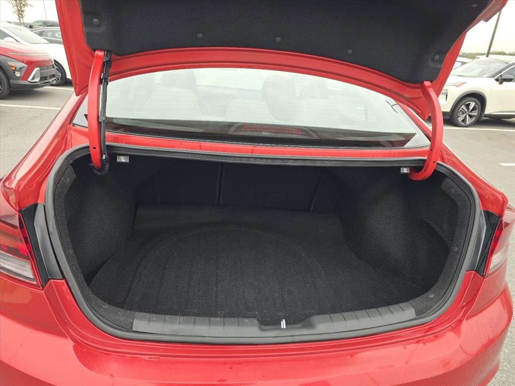 Used 2020 Hyundai Elantra SEL image 12