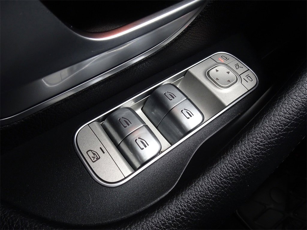 Used 2020 Mercedes-Benz GLE 450 4MATIC image 25