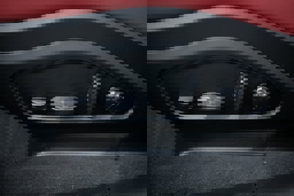 New 2025 Porsche Panamera 4 image 17