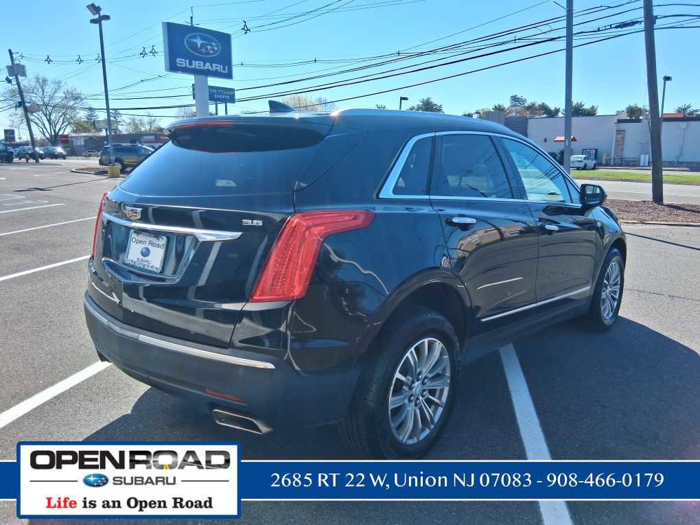 Used 2018 Cadillac XT5 Luxury w/ Driver Awareness Package image 23