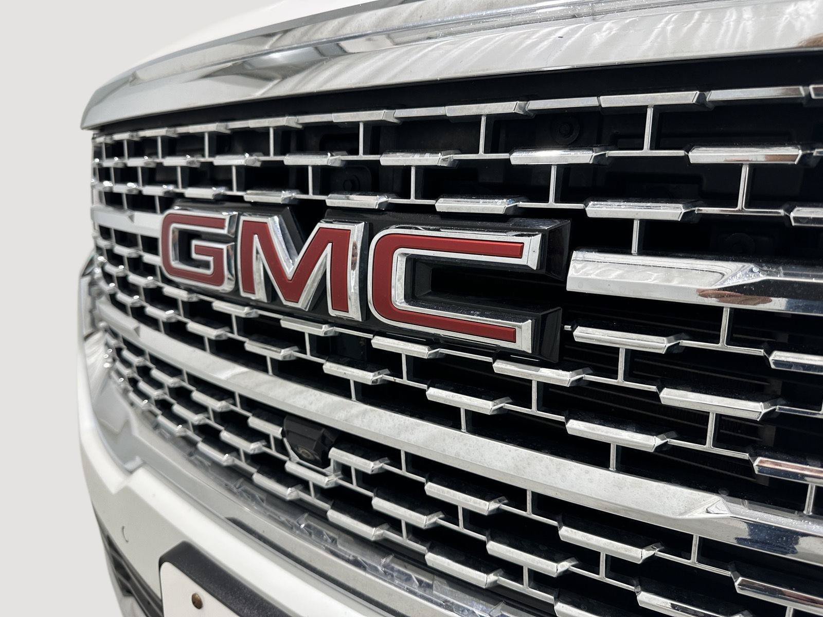 Used 2021 GMC Acadia Denali w/ Denali Technology Package AWD/4WD image 30