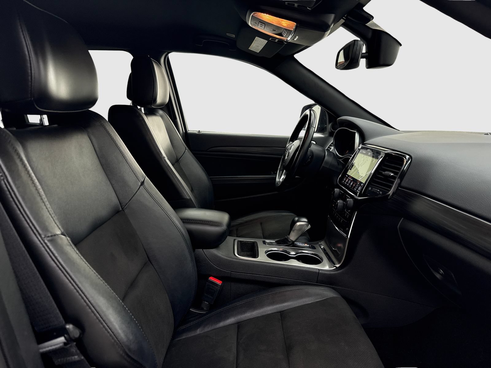 Used 2022 Jeep Grand Cherokee Laredo X RWD image 40