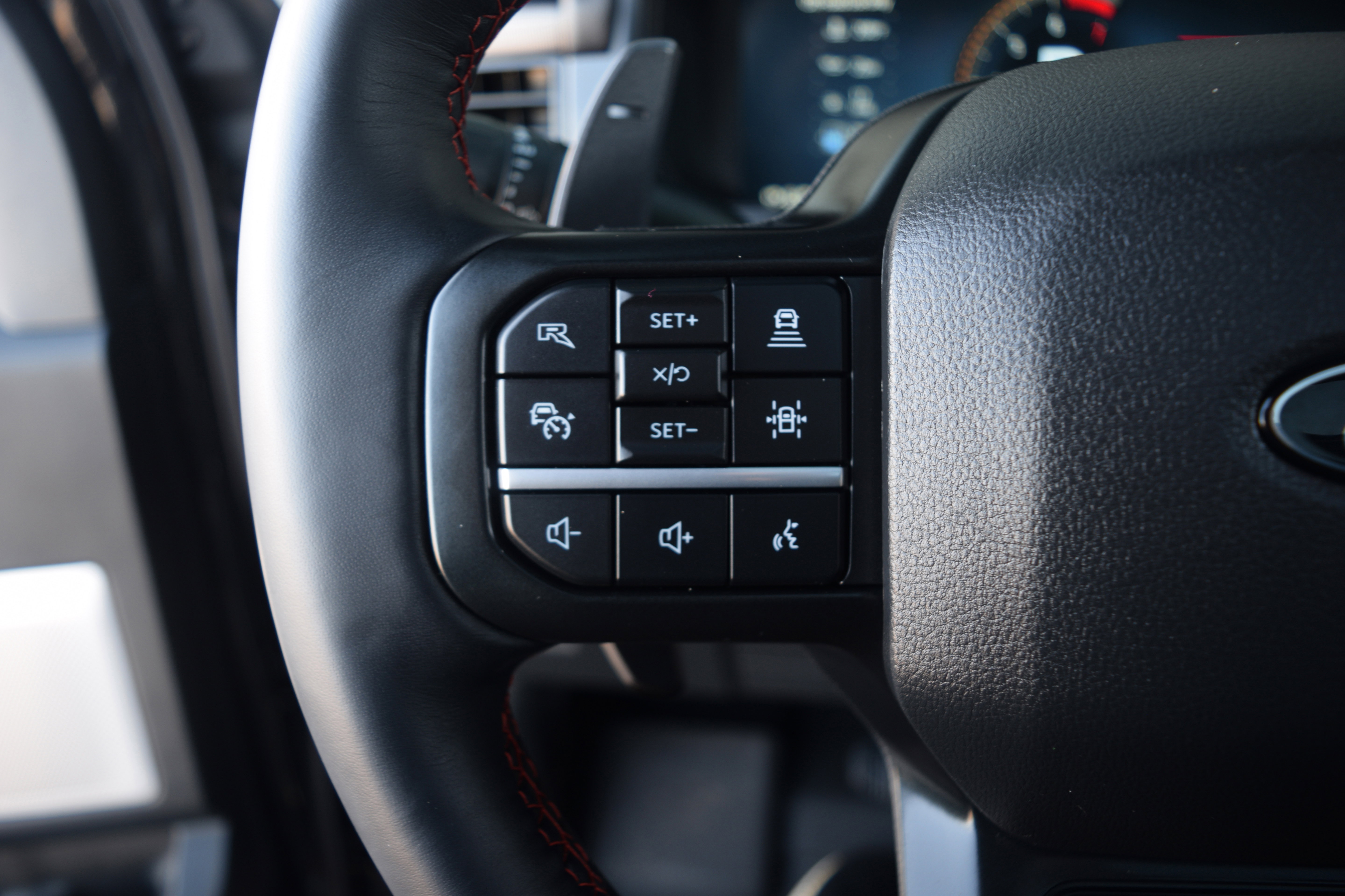 Used 2025 Ford F150 Raptor image 6