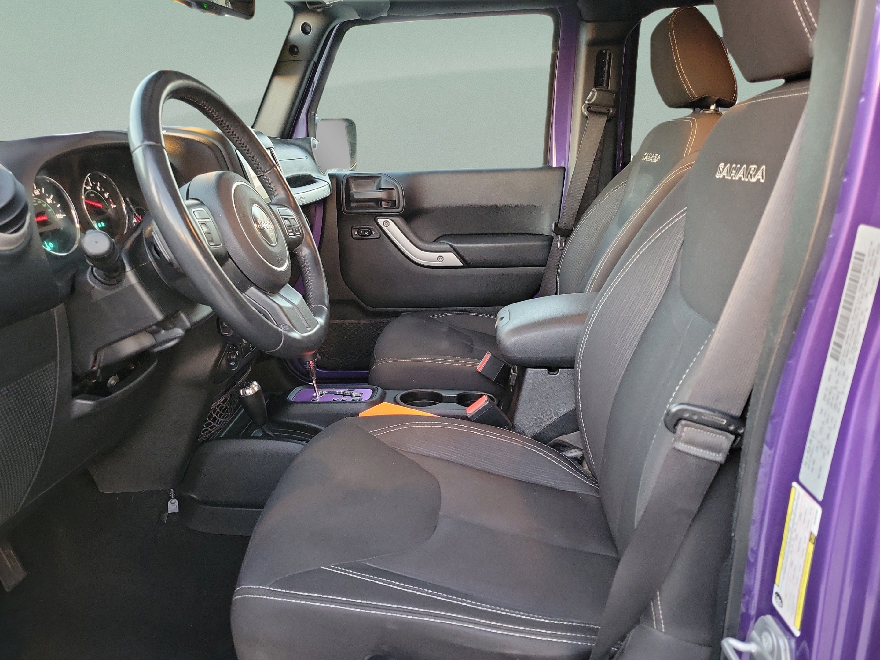 Used 2017 Jeep Wrangler Unlimited Sahara AWD/4WD image 14