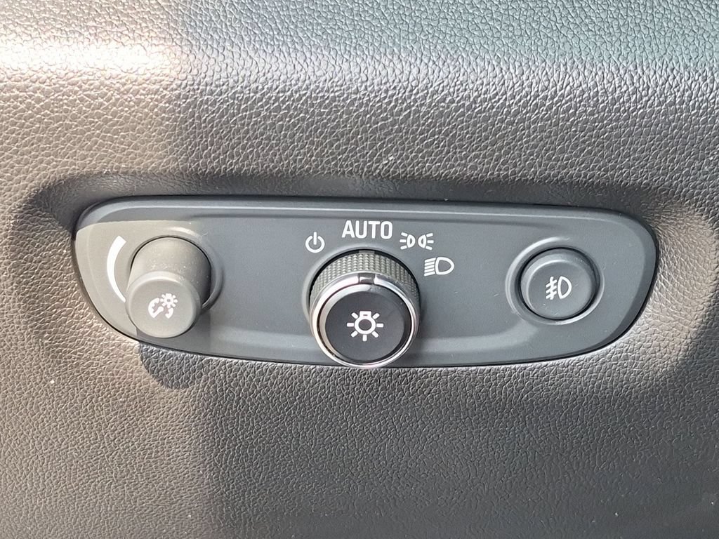 Used 2019 Chevrolet Traverse LT AWD/4WD image 14