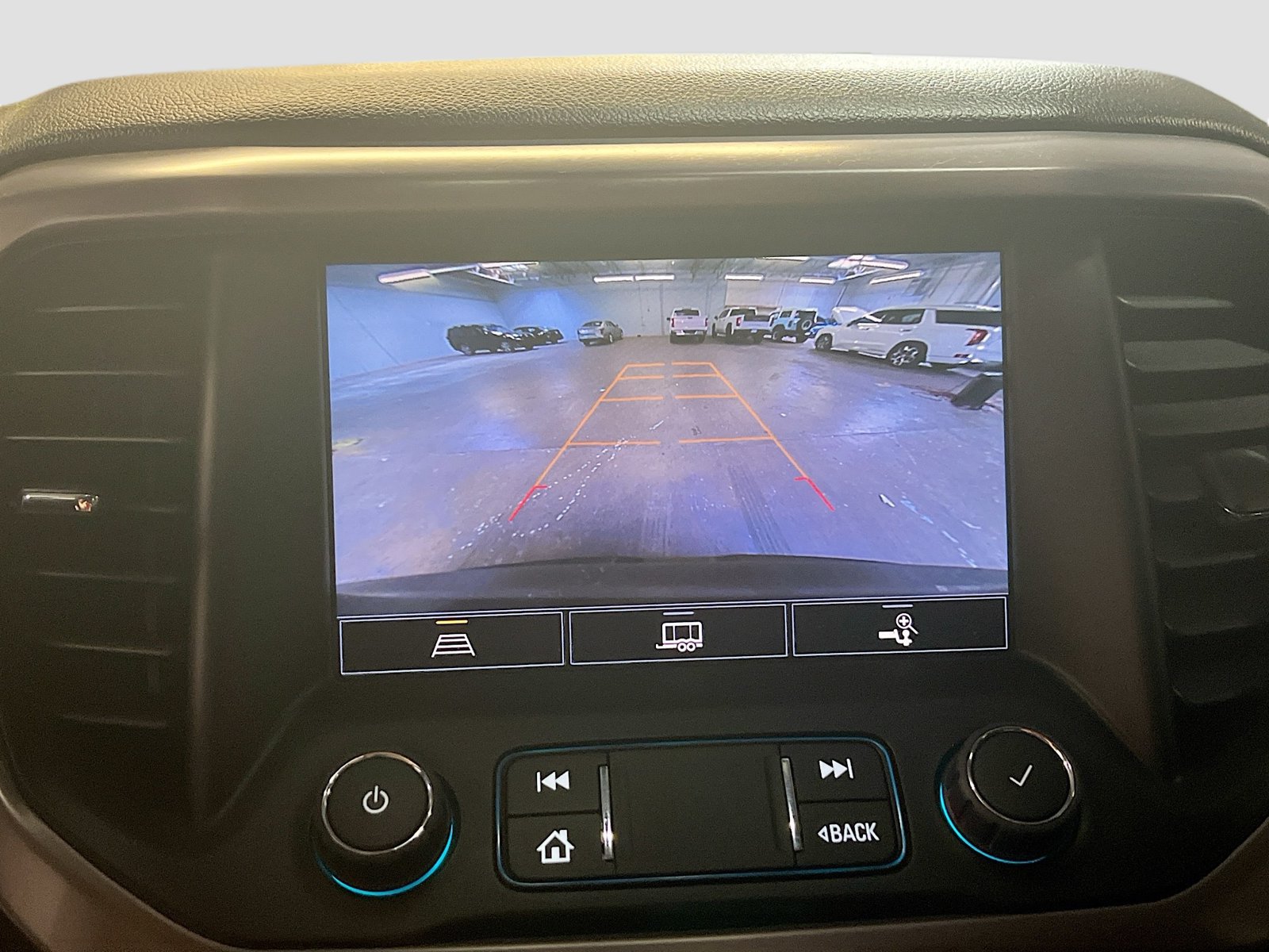 Used 2023 GMC Acadia AT4 w/ Trailering Package AWD/4WD image 13