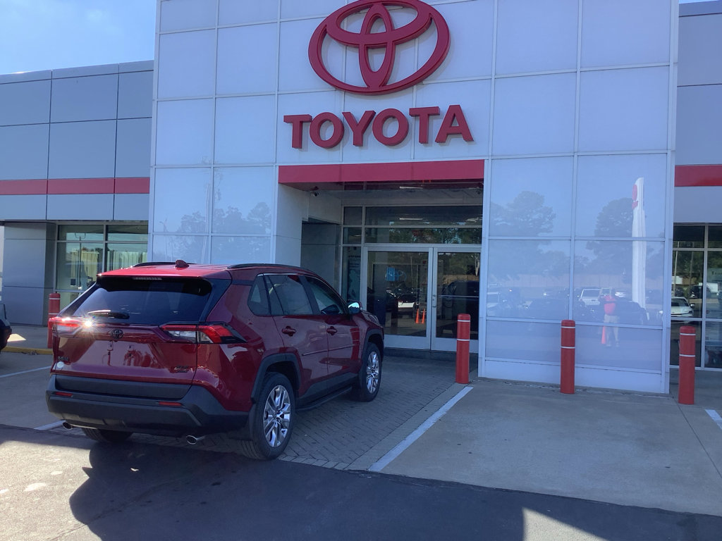 New 2025 Toyota RAV4 XLE Premium w/ Weather Package image 7