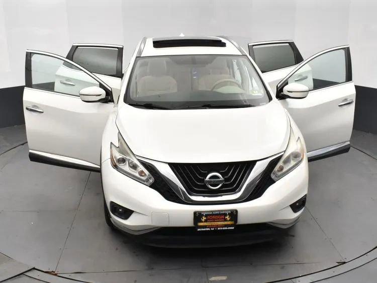 Used 2016 Nissan Murano SV w/ Premium Package image 10
