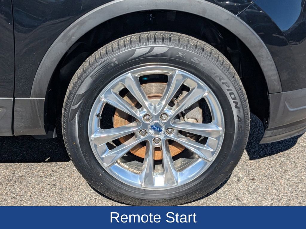 Used 2018 Ford Explorer XLT w/ Equipment Group 202A image 12