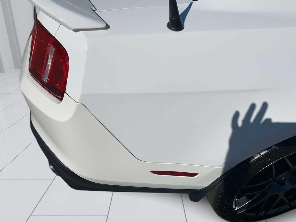 Used 2011 Ford Mustang Shelby GT500 w/ SVT Performance Pkg RWD image 22