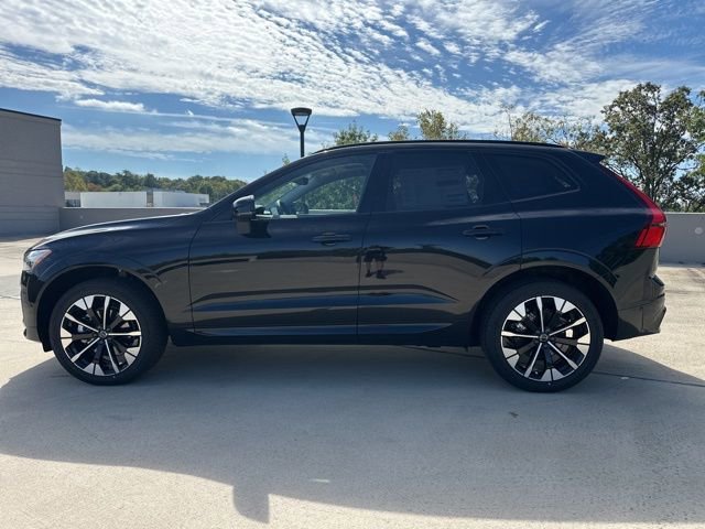 New 2026 Volvo XC60 B5 Plus w/ Protection Package Premier image 4