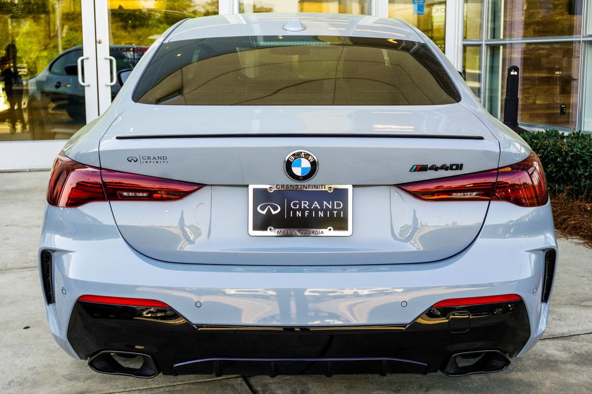 Used 2025 BMW M440i Coupe w/ Premium Package image 11