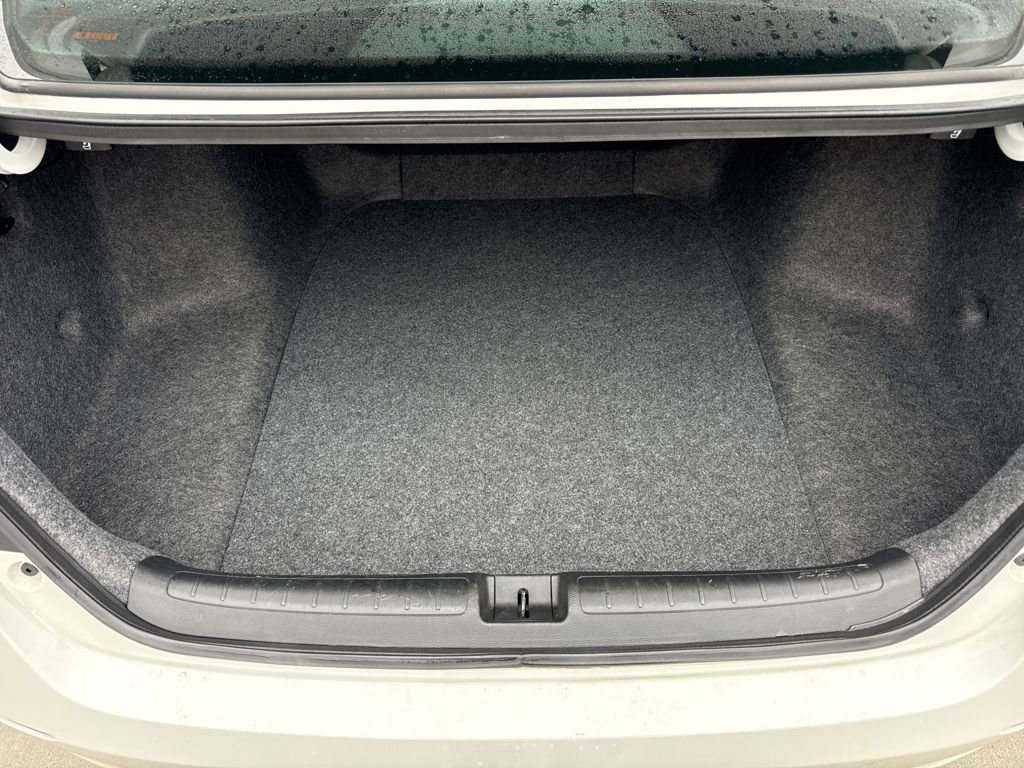 Used 2018 Honda Accord Touring image 28