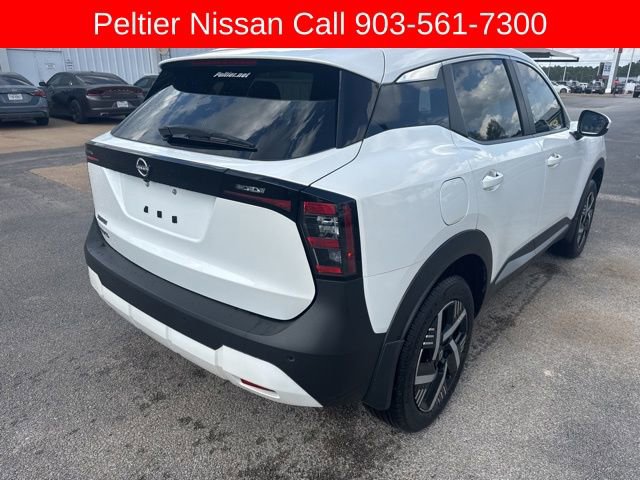 Used 2025 Nissan Kicks SV w/ Illumination Package image 3