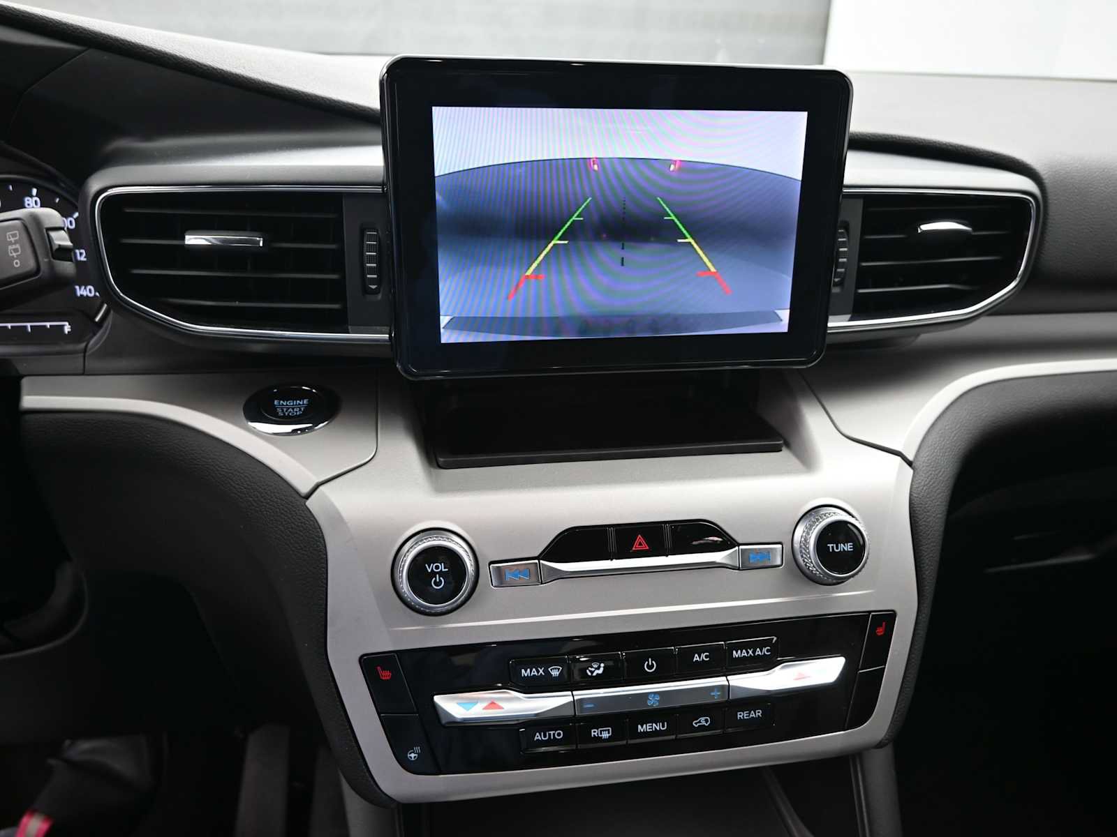 Used 2023 Ford Explorer XLT w/ Equipment Group 202A image 14