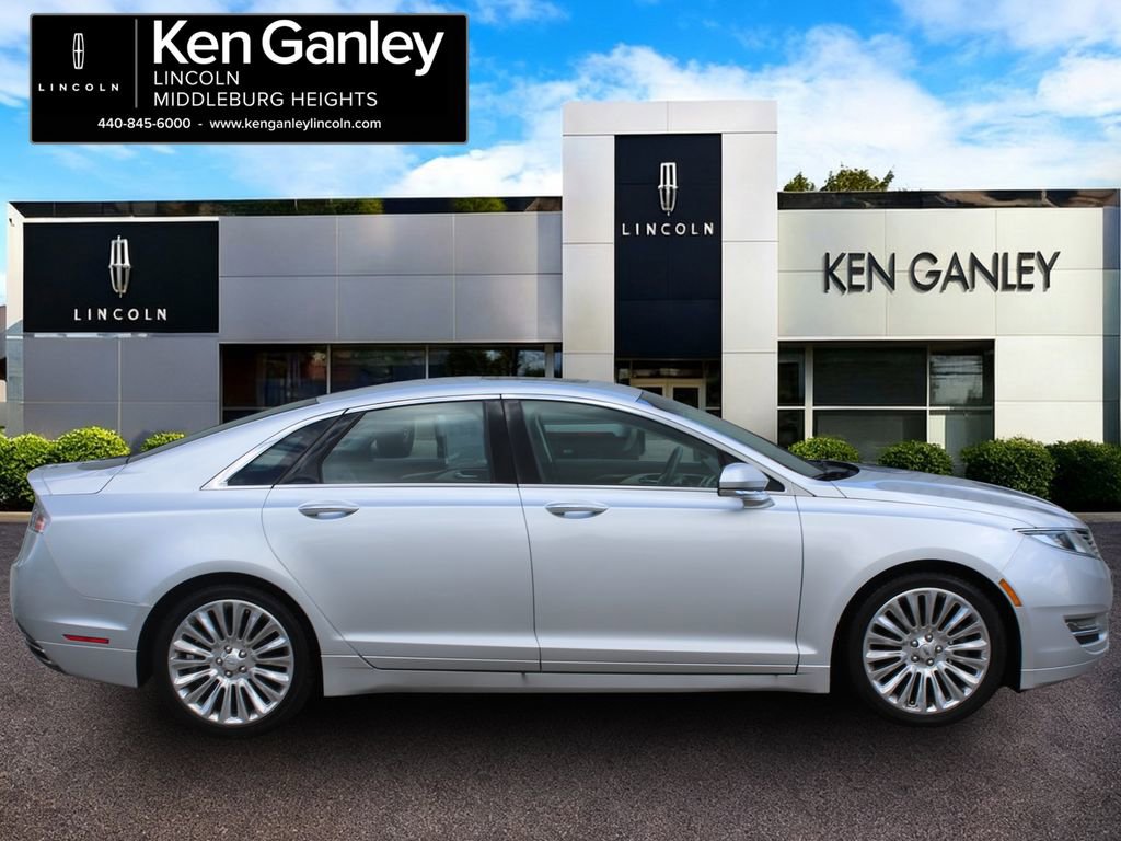 Used 2013 Lincoln MKZ FWD image 8