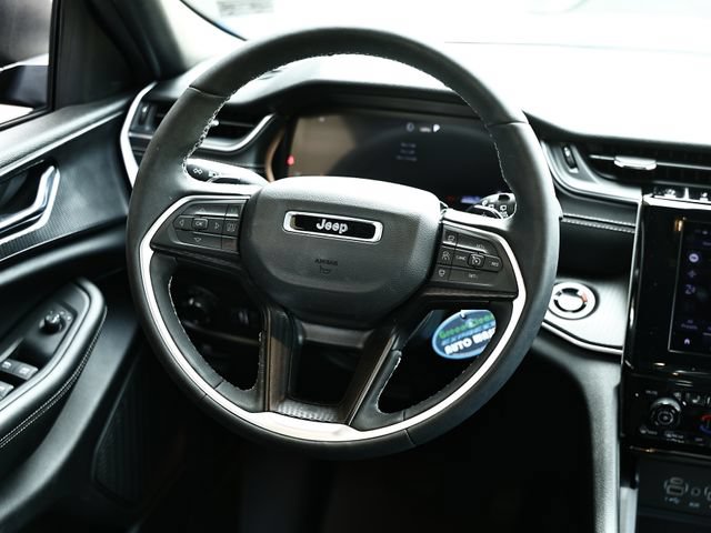 Used 2025 Jeep Grand Cherokee L Laredo w/ Luxury Tech Group I RWD image 26
