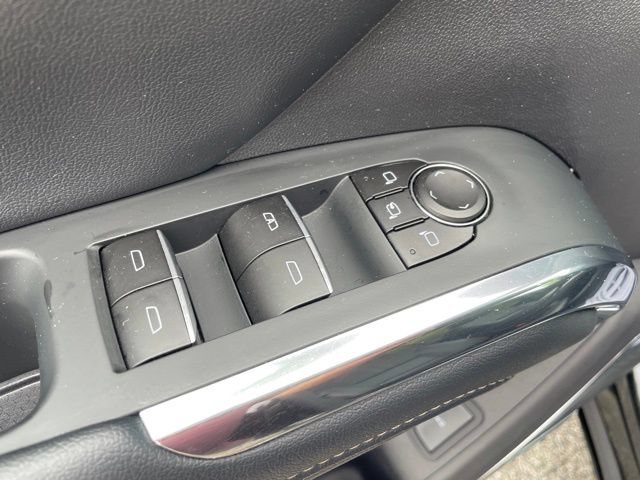 Used 2026 Chevrolet Traverse High Country w/ LPO, Floor Liner Package AWD/4WD image 12