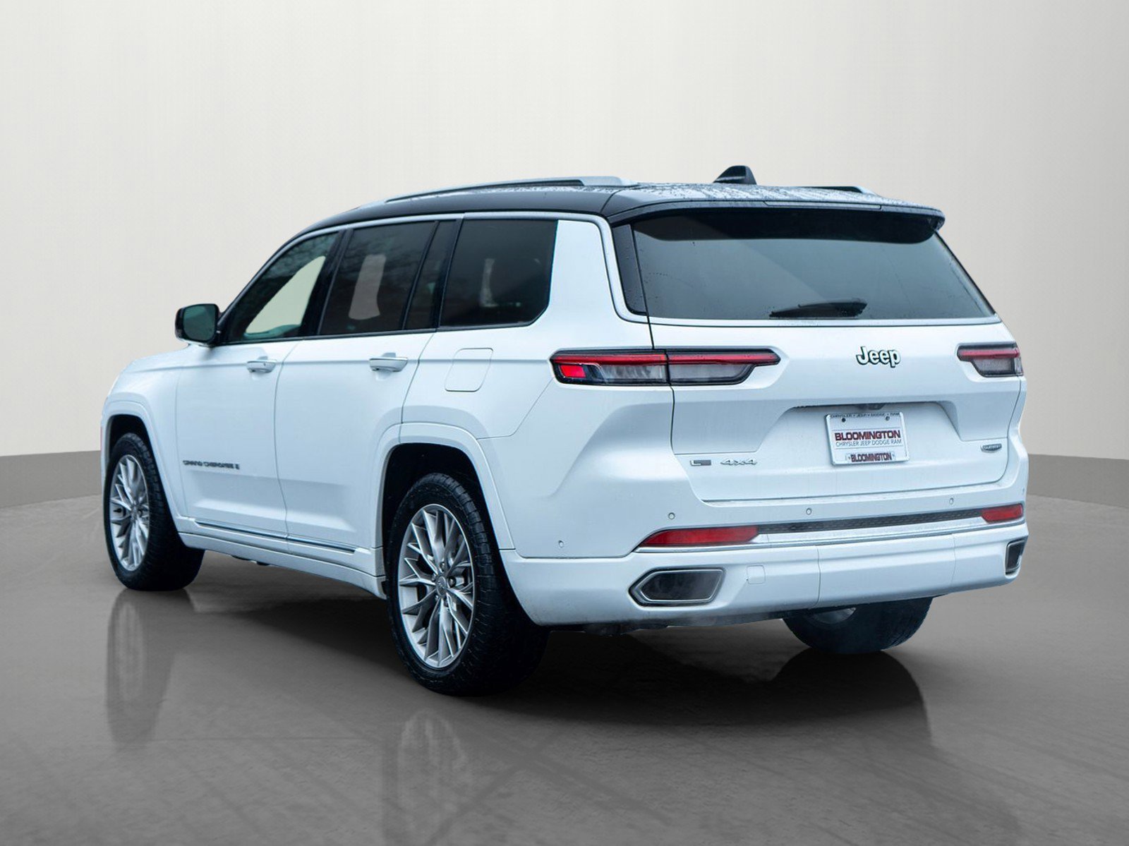 Used 2022 Jeep Grand Cherokee L Summit w/ Luxury Tech Group V image 5