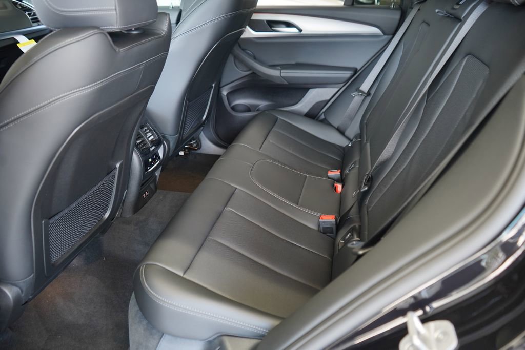 Used 2025 BMW X4 xDrive30i w/ Premium Package image 20