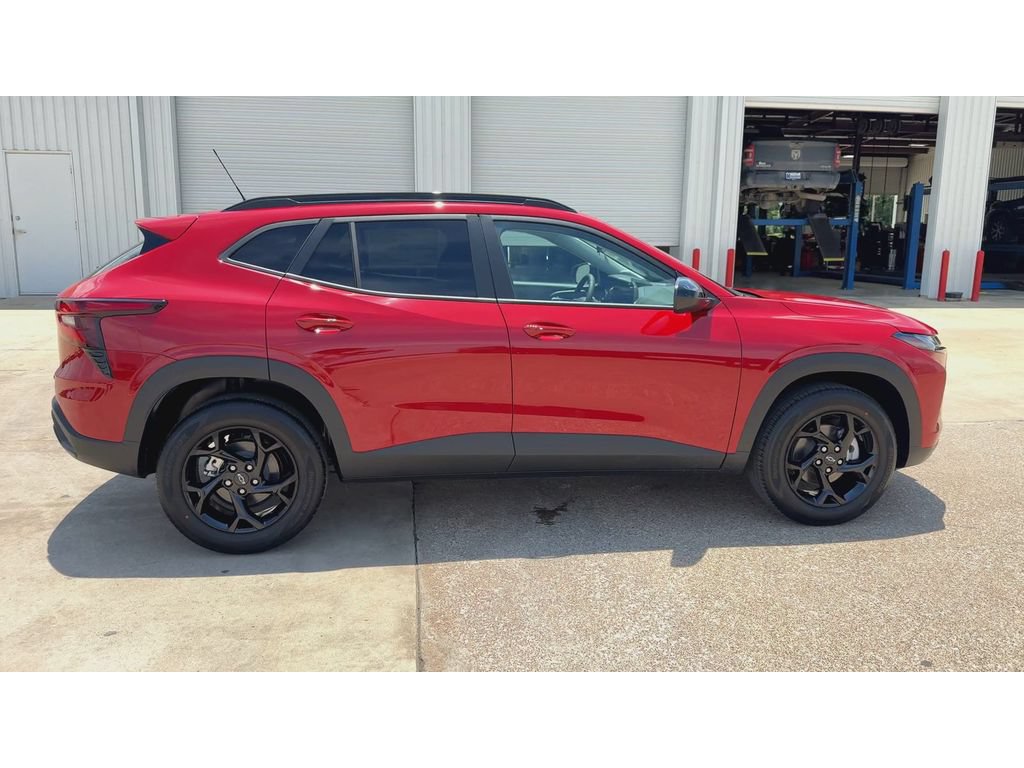 New 2026 Chevrolet Trax LT w/ Driver Confidence Package FWD image 9