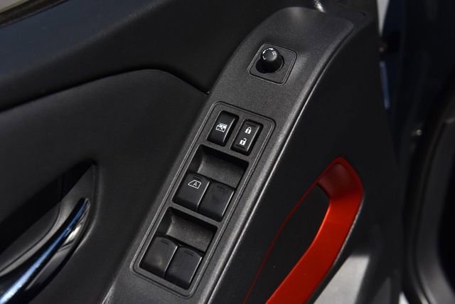 Used 2022 Nissan Frontier PRO-4X image 9