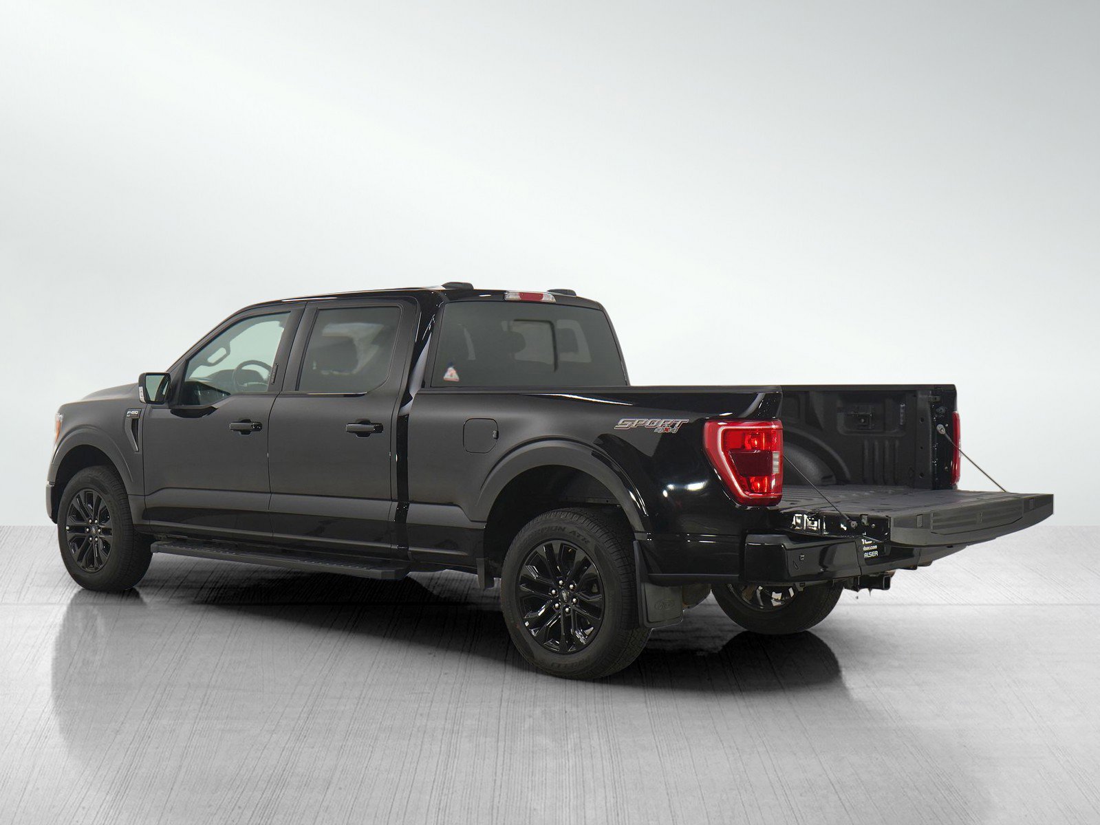 Used 2022 Ford F150 XLT w/ Equipment Group 302A High image 9