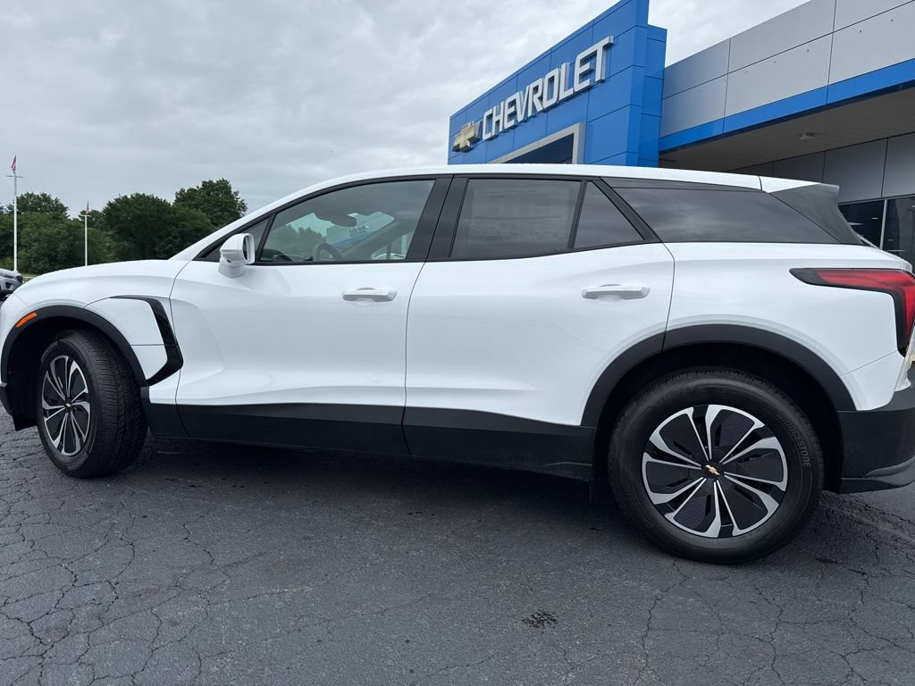 New 2026 Chevrolet Blazer EV LT AWD/4WD image 2